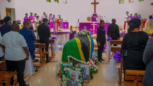 Ibada ya mazishi ya Katibu Mkuu Kiongozi mhandisi Balozi John Kijazi