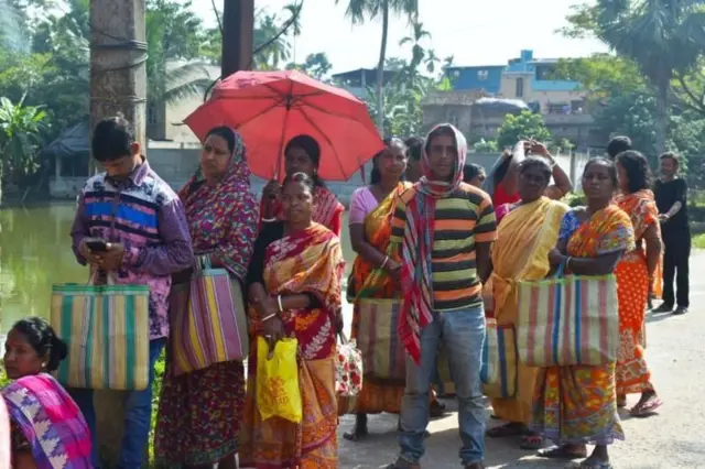 மோதி அரசு, இலவச ரேஷன்