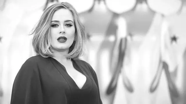 ادل برنده جایزه گرمی