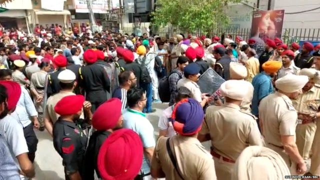 ਮਾਨਸਾ ਸ਼ਹਿਰ ਵਿੱਚ ਪੁਲਿਸ ਨੇ ਭਾਰੀ ਸੁਰੱਖਿਆ ਤਾਇਨਾਤ ਕੀਤੀ ਹੋਈ ਹੈ