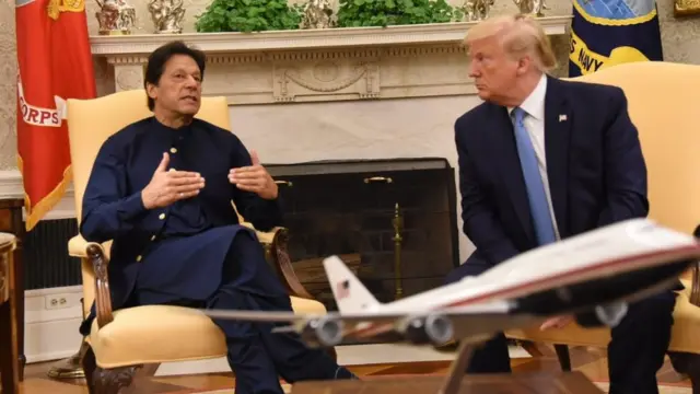 इमरान ख़ान और डोनल्ड ट्रंप