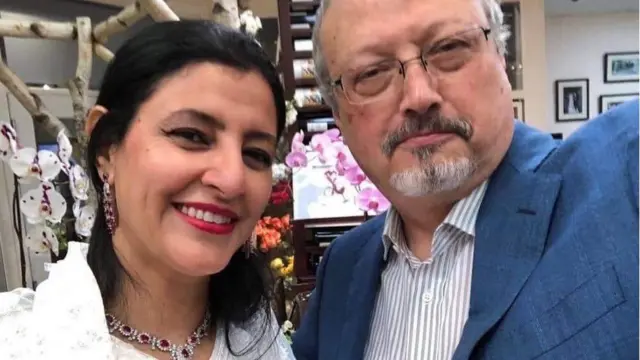 إحدى الصور المتداولة للزوجة السرية المزعومة