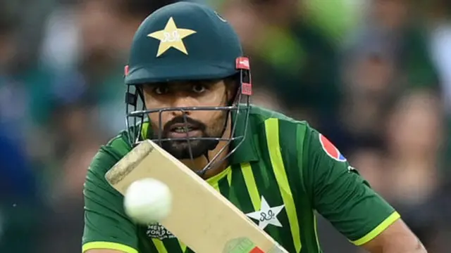 बाबर आज़म