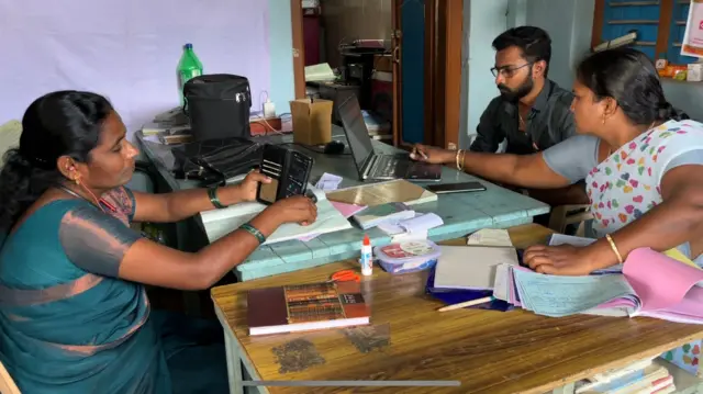 தமிழ்நாட்டில் பெண்களுக்கான வேலை 