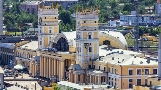 Харківський вокзал у мирні часи