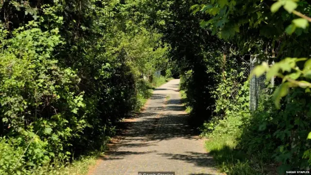 बर्था यांनी त्या काळी मार्गक्रमण केलेला तोच मार्ग, जिथे आजही त्यांच्या स्मरणार्थ एका ड्राईव्हचं आयोजन केलं जातं.