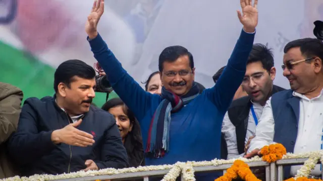 கேஜ்ரிவால்