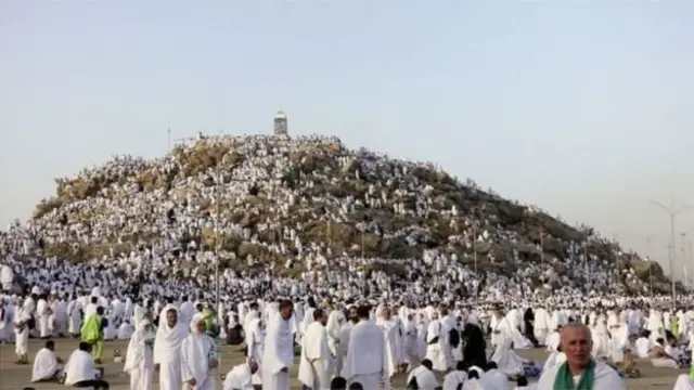 Dutsen Arafat da ke kusa da birnin Makkah