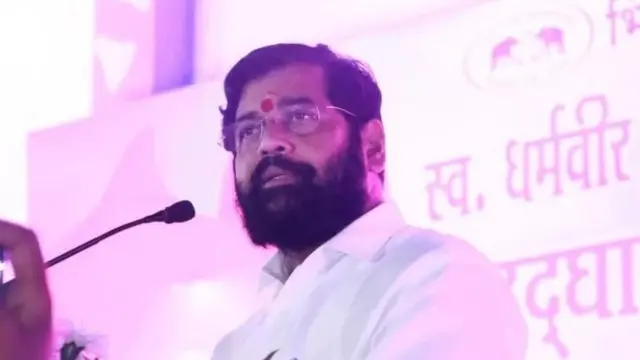 ਸ਼ਿੰਦੇ ਸਮੂਹ ਵਿੱਚ ਸ਼ਿਵ ਸੈਨਾ ਦੇ ਤਕਰੀਬਨ 40 ਵਿਧਾਇਕ ਸ਼ਾਮਲ ਹੋ ਗਏ ਹਨ।