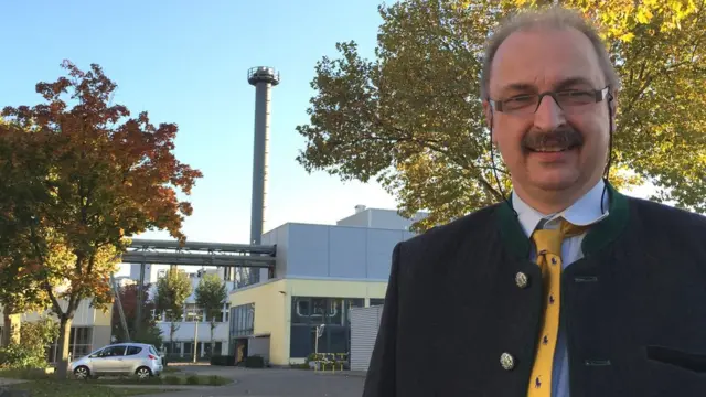 Michael Becker, director de ingeniería de Pfizer