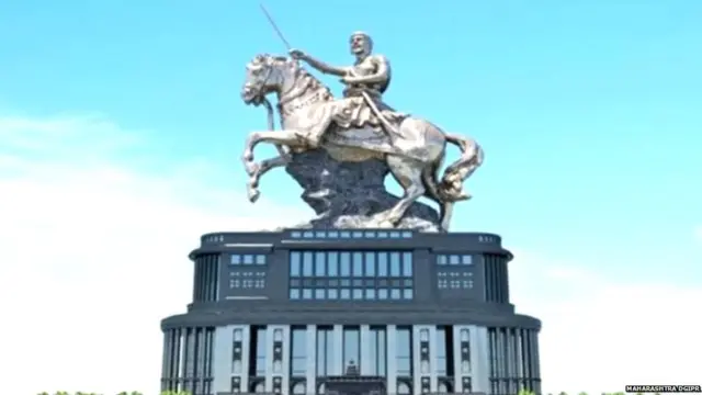 काँग्रेस आणि राष्ट्रवादीनं शिवस्मारकाच्या कामात भ्रष्टाचार झाल्याचे आरोप केले आहेत.