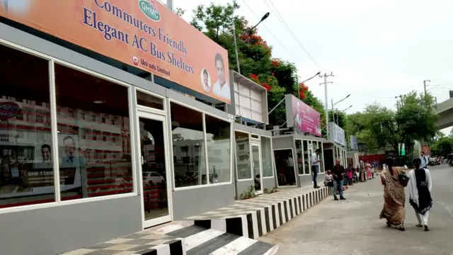 ఏసీ బస్‌స్టాప్