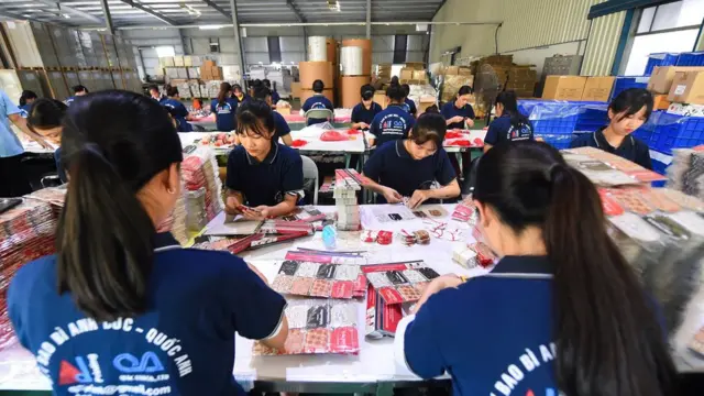 Các cải tổ phi biên giới mà EVFTA đòi hỏi sẽ đem lại nhiều lợi ích cho kinh tế Việt Nam, theo TS Đinh Trường Hinh