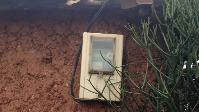 Konteri y'umuriro w'amashanyarazi