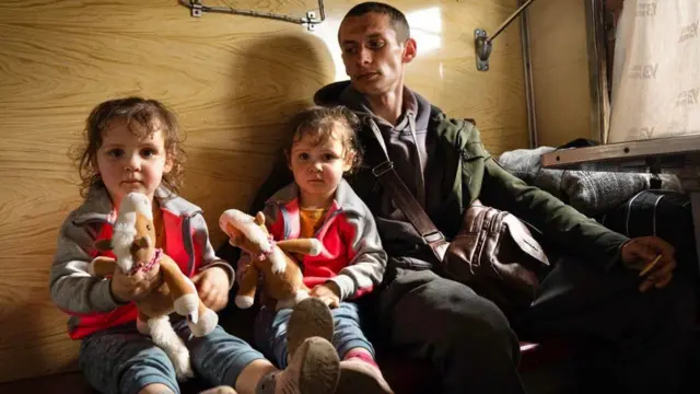 Дмитро Носов і доньки