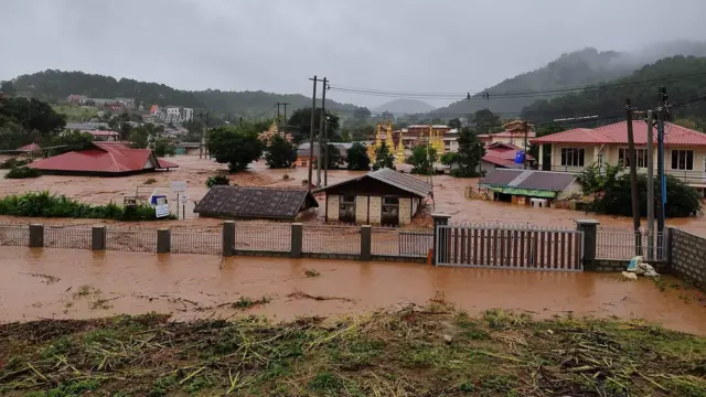 ရေကြီးနေတဲ့ ကလောမြို့