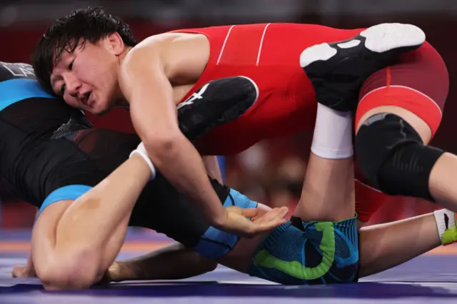 Финалдык беттеш