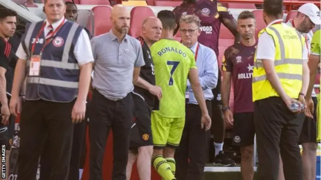 Roanldo ya kara komawa United ne a 2021