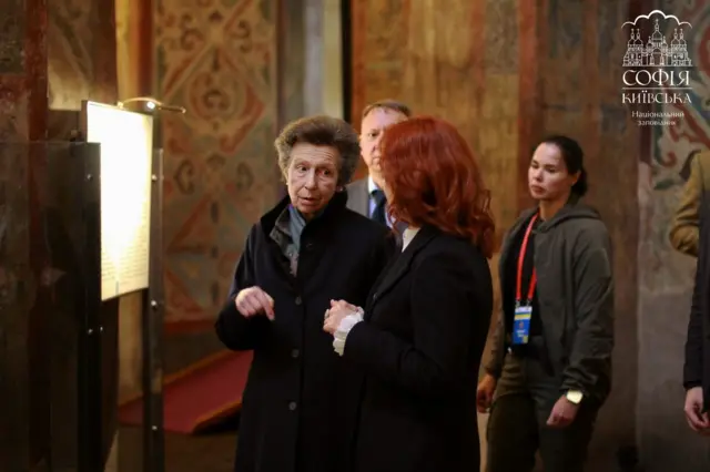 Анна у Софійському соборі в Києві 