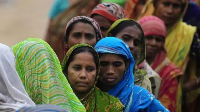 দ্রব্যমূল্যের ঊর্ধ্বগতিতে মানুষের জীবন চালানো কঠিন হয়ে গেছে