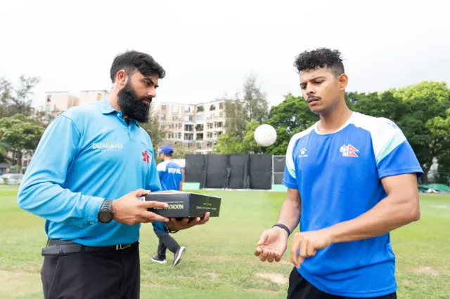 क्रिकेट 