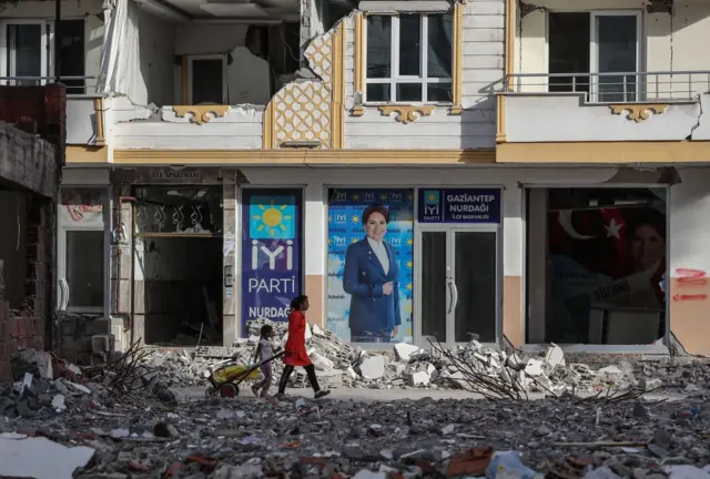 meral akşener