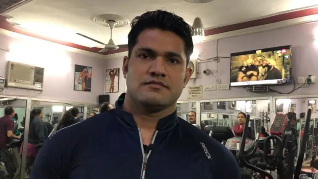 आशीष चौधरी