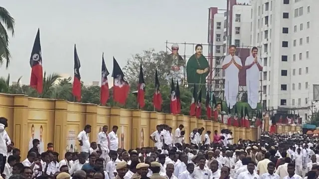 அதிமுக பொதுக்குழு கூட தடையில்லை: இ.பி.எஸ்-க்கு எதிரான நீதிமன்ற அவமதிப்பு வழக்கு தள்ளுபடி - உயர்நீதிமன்றம்