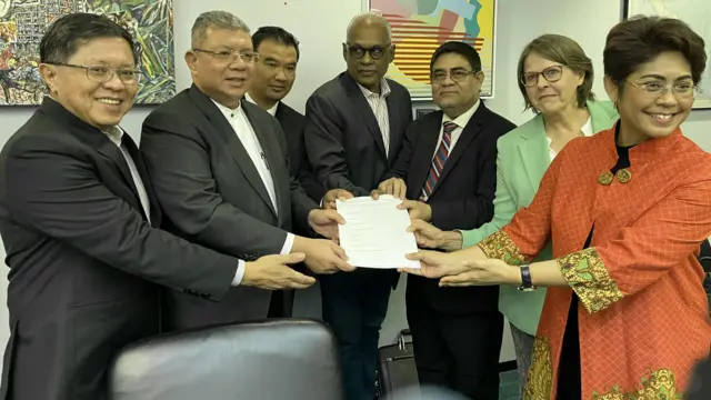 မြန်မာ့အရေး ထိရောက်စွာဖြေရှင်းဖို့ မလေးနိုင်ငံခြားရေးဝန်ကြီးနဲ့နိုင်ငံတကာလွှတ်တော်အမတ်တွေတောင်းဆို