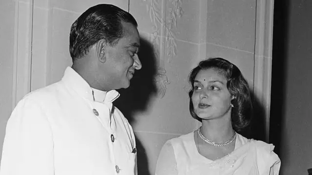 گایتری اور مہاراجہ من سنگھ