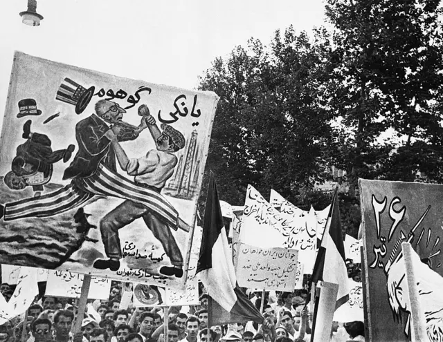 تجمع ضد آمریکایی در ایران