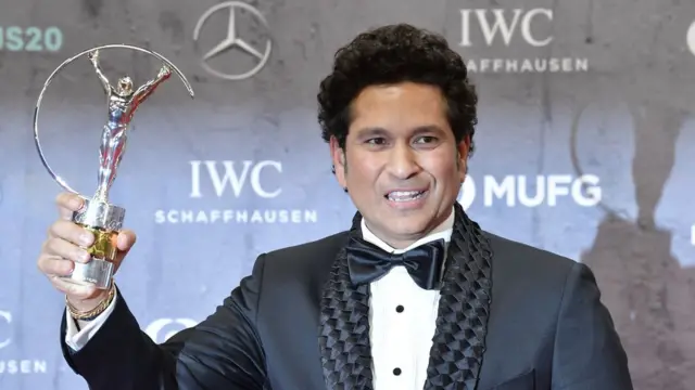 சச்சின் டெண்டுல்கர்