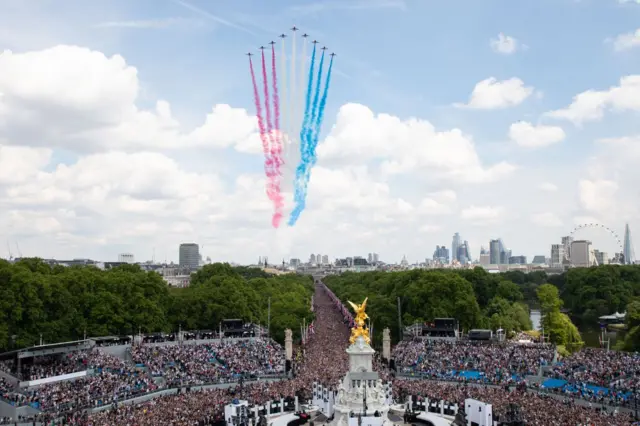 Prince Charles dey inspect Trooping di Colour