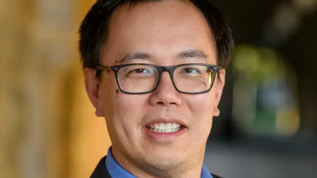 Bryant Lin, profesor de medicina de la Universidad de Stanford