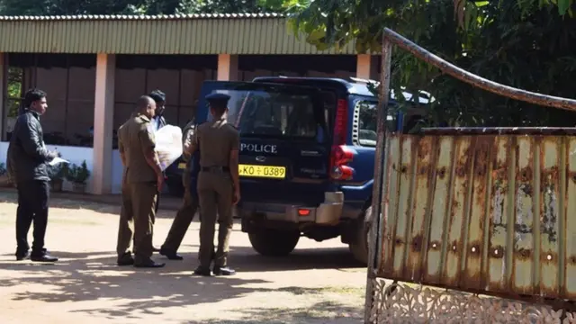 கொண்டு செல்லப்படும் மனித எச்சங்கள்