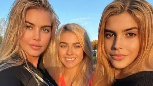 تورس (چپ) در کنار دزیره و لیتیسیا (راست) همه با موهای بلوند پلاتینی مشابه