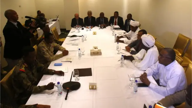 جانب من جلسة التفاوض