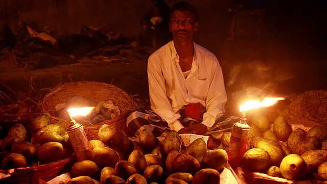 আমের বাজার (ফাইল চিত্র)