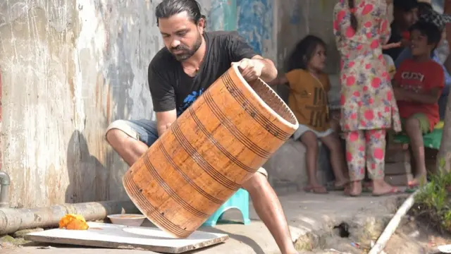 कठपुतली कॉलनी