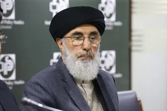 حکمتیار