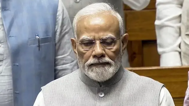 नरेंद्र मोदी