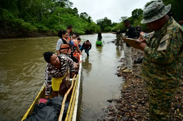 Migrantes en el Darién