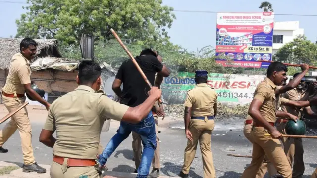 తూత్తుక్కుడిలో ఆందోళనలు