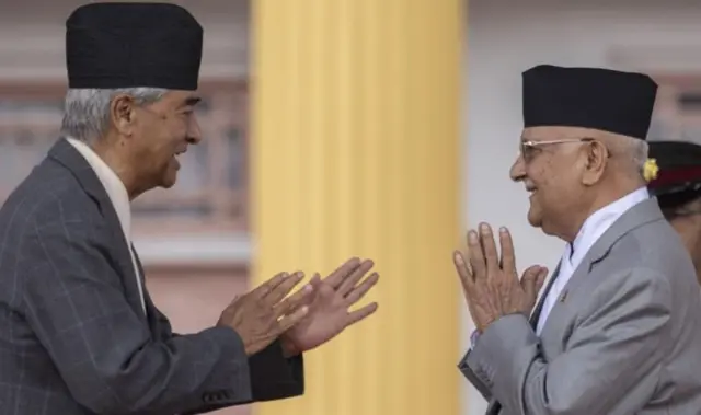 नेपाली कांग्रसका सभापति शेरबहादुर देउवा र एमाले अध्यक्ष तथा प्रधानमन्त्री केपी शर्मा ओली