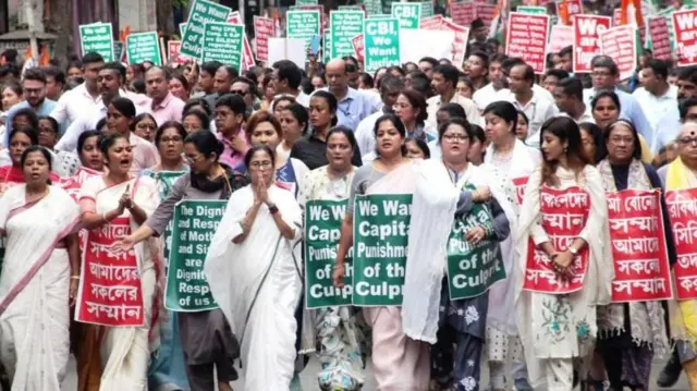 మమతా బెనర్జీ, పశ్చిమ బెంగాల్, టీఎంసీలో తిరుగుబాటు