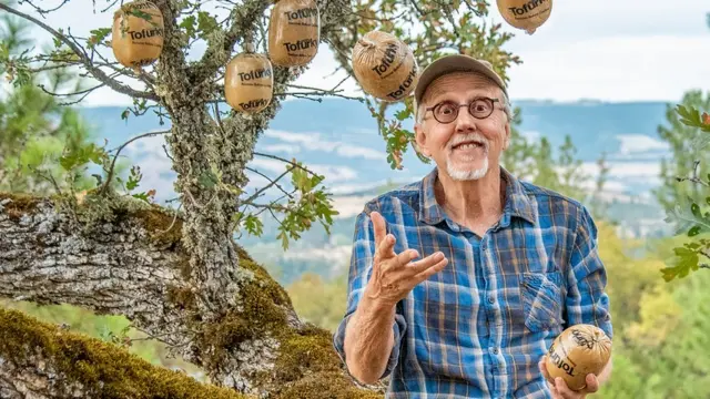 Seth Tibbot, pendiri Tofurky, perusahaan makanan nabati di Amerika Serikat.