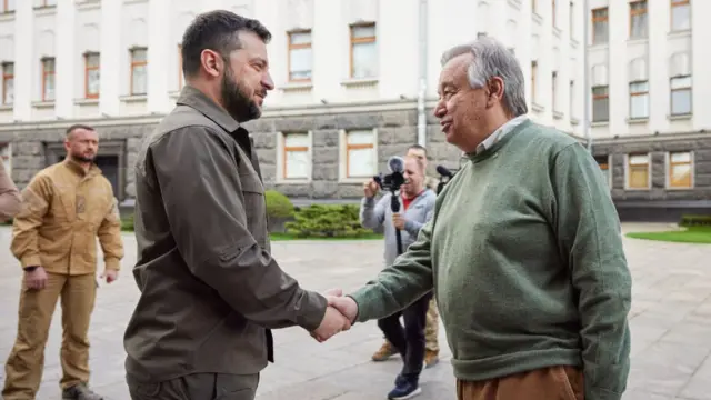 Zelensky y Guterres en Kiev