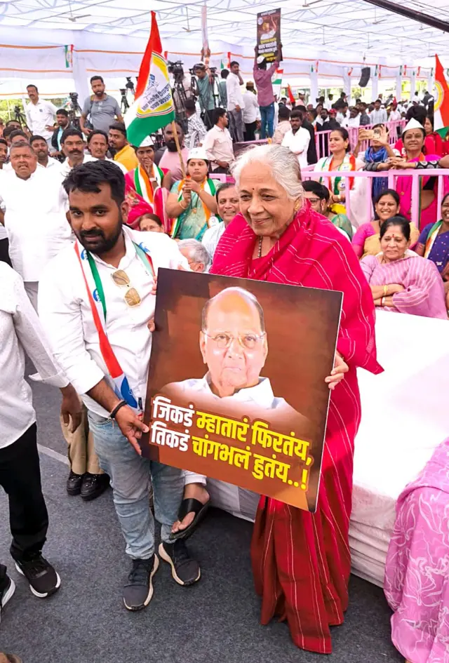 शरद पवारांच्या पत्नी प्रतिभा पवार 