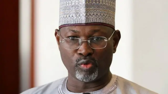 Farfesa Attahiru Jega