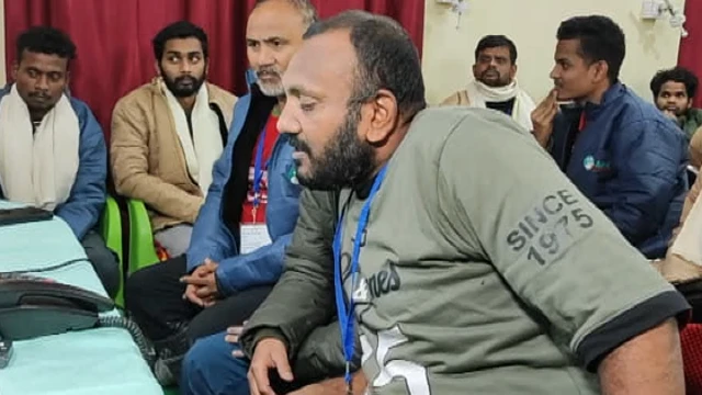 पीएम मोदी से बात करते शबाब अहमद